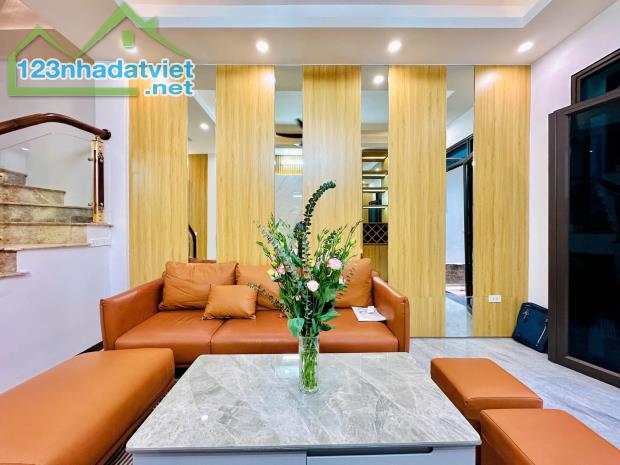 🏡 SIÊU HIẾM – NHÀ ĐẸP ĐỊNH CÔNG – DÒNG TIỀN 24TR/THÁNG – CHỈ 7.88 TỶ! 🚀💰 - 1