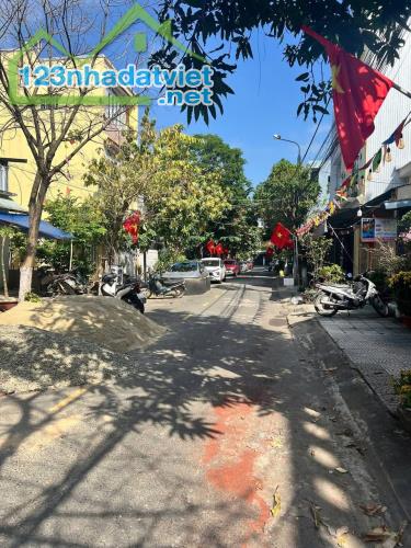 Bán lô đất trống MT đường Nguyễn Giản Thanh - Q.Thanh Khê , DT 90m2 giá 4ty350 - 2