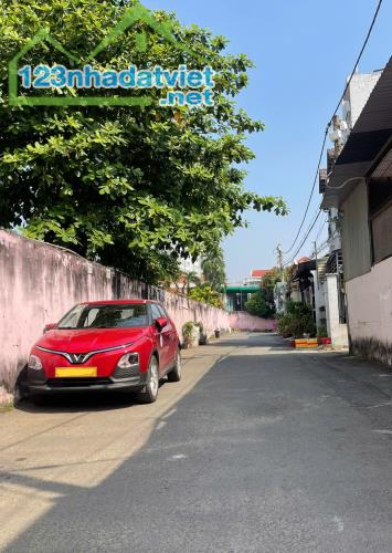 Bán nhà 3 tầng sân thượng, hẻm ô tô Lê Văn Khương, Thới An, Q.12, 5.4x17, nhỉnh 5 tỷ - 5