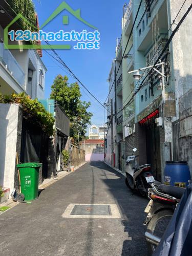 Bán nhà 3 tầng sân thượng, hẻm ô tô Lê Văn Khương, Thới An, Q.12, 5.4x17, nhỉnh 5 tỷ - 1
