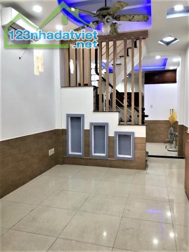 7 TỶ HƠN - NHÀ QUẬN 10 GẦN TTTM VẠN HẠNH MALL - 5 TẦNG 6PN 5WC - VUÔNG VỨC A4 -THUÊ 25T/TH - 1