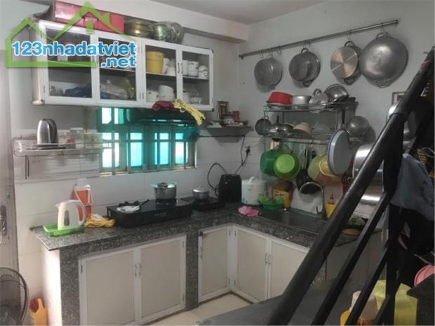 BÁN NHÀ 3 MẶT TIỀN HIẾM CÓ – NGAY TRUNG TÂM THỦ ĐỨC – GIÁ CHỈ 4.25 TỶ!!!🏡