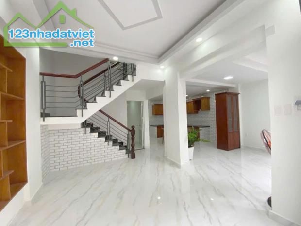 🔥🔥 SIÊU PHẨM MẶT TIỀN - NHÀ 3 TẦNG MỚI ĐẸP - GIÁP TÂN PHÚ - NGAY TRUNG TÂM - 77M2 - 1