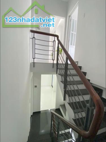 🔥🔥 SIÊU PHẨM MẶT TIỀN - NHÀ 3 TẦNG MỚI ĐẸP - GIÁP TÂN PHÚ - NGAY TRUNG TÂM - 77M2 - 3