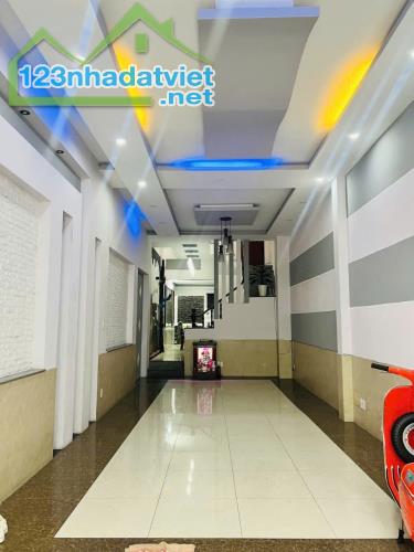 MẶT TIỀN KINH DOANH GẦN CHỢ TÂN HƯƠNG - TÂN PHÚ - 84M2 - 3 TẦNG BTCT