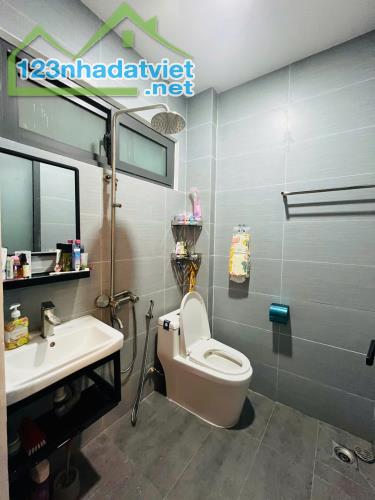 MÌNH CÓ VIỆC VỀ QUÊ NÊN CẦN SANG NHƯỢNG LẠI MẶT BẰNG KINH DOANH PHƯỜNG 13 - TÂN BÌNH - 4