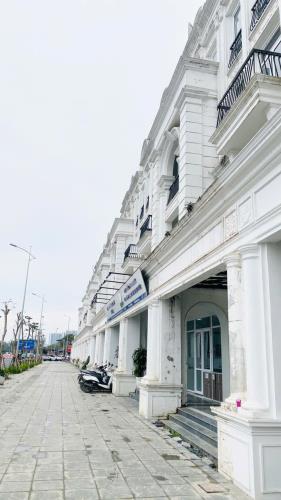 Chính chủ bán gấp Louis City III Đại Mỗ, 5 tầng xây thô, 120m, 2 thoáng trước sau, vỉa hè - 2