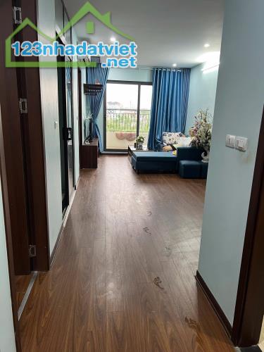 Cho thuê căn hộ tại Homeland Thượng Thanh 70m2 2pn2wc full đồ đẹp giá 8,5tr.