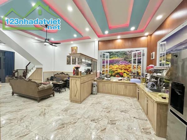 BIỆT THỰ MỸ MIỀU -178.5m2 -2Tầng -Ôtô ngủ trong sân -Ụ Ghe -Tam Phú -Thủ Đức-Giá 7 tỷ 5 TL - 2