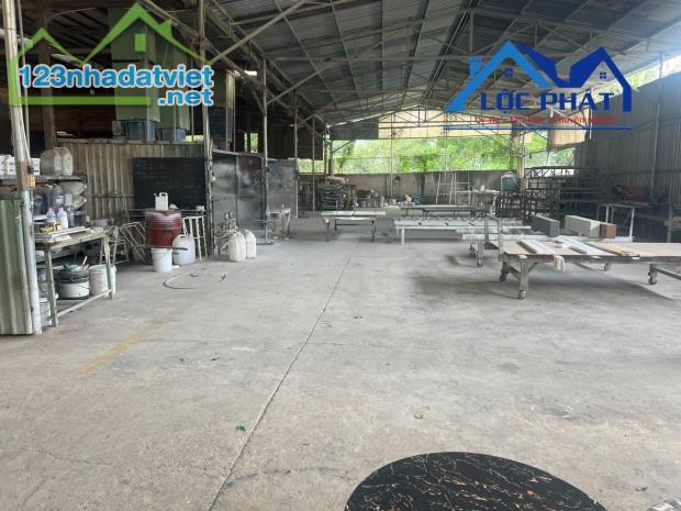 Cho thuê xưởng 2000m2, thiết kế cao thoáng, đường container, điện 3 pha, giá 35 - 1