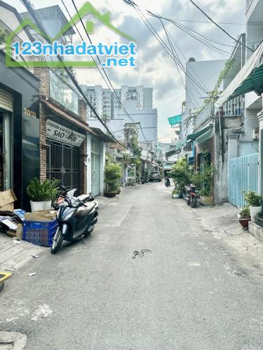Bán nhà HXH Lũy Bán Bích,P.Hoà Thạnh,Q.Tân Phú ,dt: 4 x 18 nhà xây 2 lầu 7 Tỷ 8. - 4