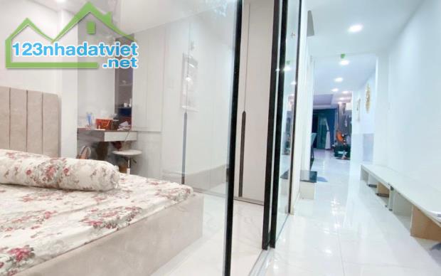 Bán Gấp Nhà Đẹp Nở Hậu 4m x 25m,3Pn Trần Xuân Soạn ,Q.7 ,Nhĩnh 9 Tỷ. - 2