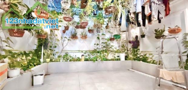 Bán Gấp Nhà Đẹp Nở Hậu 4m x 25m,3Pn Trần Xuân Soạn ,Q.7 ,Nhĩnh 9 Tỷ.
