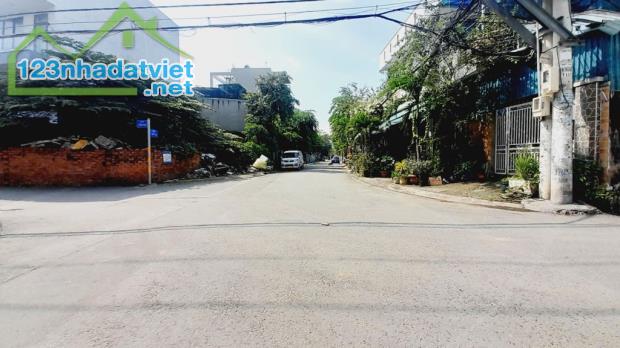 MẶT TIỀN 5 TẦNG- GẦN CHỢ CÂY XOÀI

6M NGANG - 12 PHÒNG - D TIỀN 55TR/ THÁNG - 4