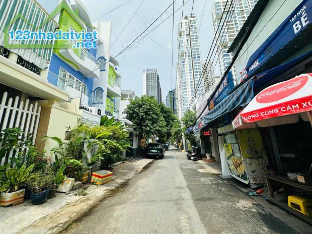 BÁN NHÀ MẶT PHỐ DG SỐ 9 - THẢO ĐIỀN - QUẬN 2 - 23.5 TỶ - 118M2 - 3 TẦNG - 4PN - 5WC - 2