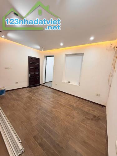Chỉ 1.8 tỷ, 80m2, Bán nhà Tập thể bê tông Chèm, Bắc Từ Liêm - 1