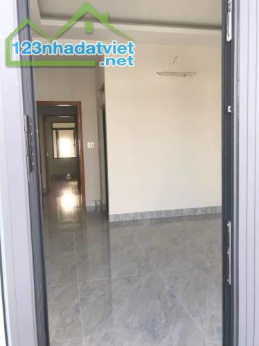 CẠNH KHU TÁI ĐỊNH CƯ 38HA NHÀ 5 TẦNG PHAN VĂN HỚN HẺM 12M THÔNG -53M2 (4*13.5) -NHỈNH 8 TỶ - 1