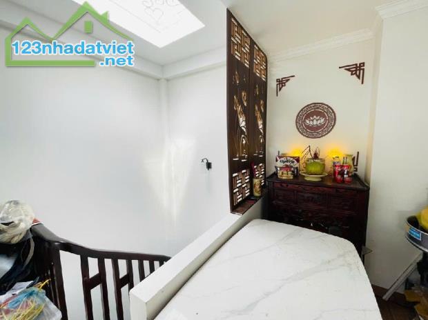 Bán nhà Bát Khối , có DT 36 m2 , xây 6 tầng , rao 6,5 tỉ ( có TL) - 5