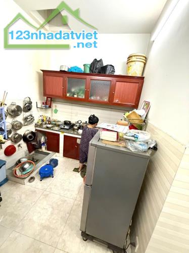 Bán nhà hẻm 3m thông 1 sẹc sát MT đường Quang Trung, P.14, 3,7 x 13, 3 tầng giá 4.69 tỷ - 3