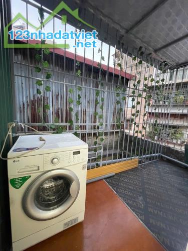 Bán nhà tập thể 45m x 2 tầng đường Trương Định - Hoàng Mai.