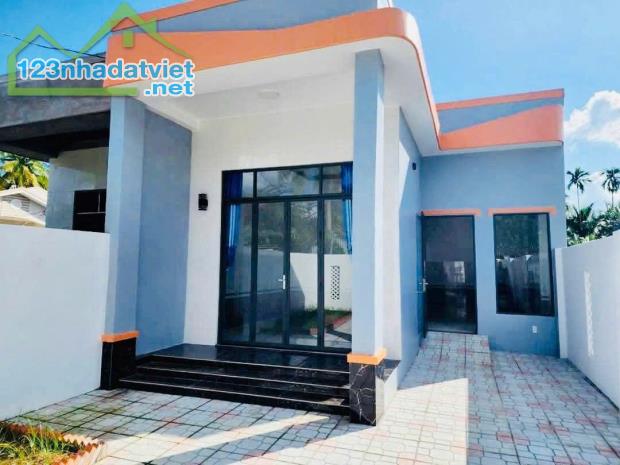 Bán nhà thành phố bến tre, 140m 2PN tại Phú Nhuận