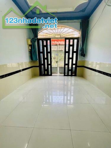 BÁN NHÀ BÙI QUANG LÀ 34M 2TẦNG 2PN GIÁ 3.8 TỶ P12 GÒ VẤP