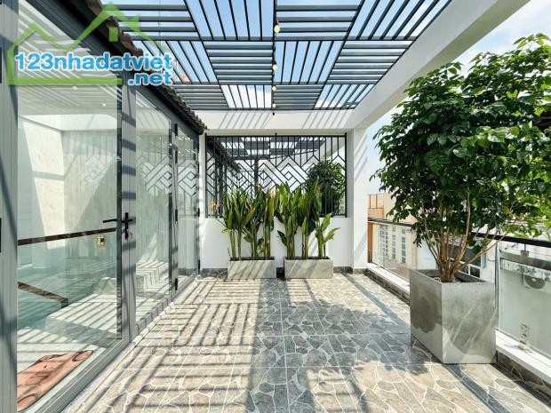 Bán nhà 2 mặt hẻm 5m thông đường Lê Đức Thọ, P.15, 5,5 x 11 NH 11m, 4 lầugiá 6.38 tỷ tl - 2
