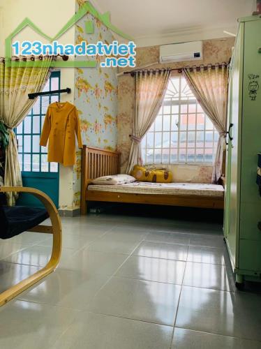 Gấp bán nhà Nguyễn Tiểu La, Quận 10 (4x8m) giá 4.4 tỷ vào ở ngay - 1