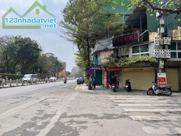 Bán nhà phố Tôn Đức Thắng, Đống Đa, 8 tầng, thang máy, gara , kd, 78m2, mt 6m, giá 32 tỷ