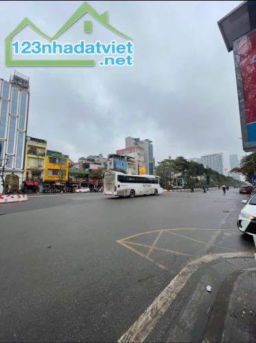 HOT!!BÁN NHÀ MP VĨNH PHÚC 54M 6 TẦNG MT: 4.7M KD ĐỈNH GIÁ 26 TỶ 0878168006