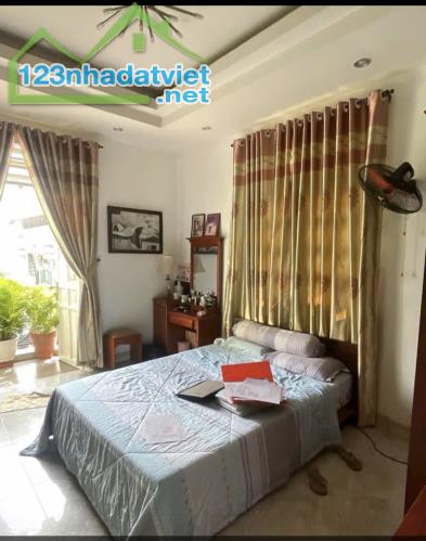 BIỆT THƯ SÂN VƯỜN. MT KINH DOANH KẾ LÊ VĂN QUỚI.NGANG 10M  GIÁ TỐT 22.9 T.TL - 2