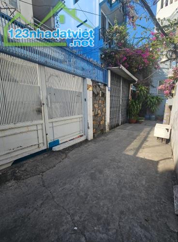 Diện tích khủng 80m2 chỉ 4.65 tỷ TL, nhà 1/ Quang Trung 30m2 ra mặt tiền đường - 1