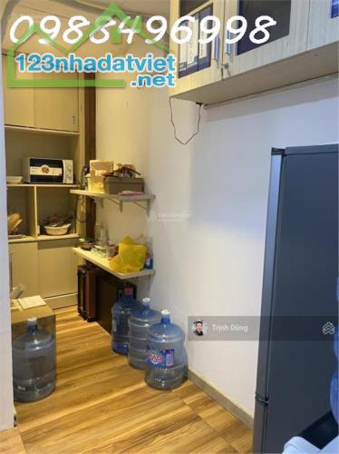 Cho thuê văn phòng 75m² Quận 4 - View sông thoáng mát, giá chỉ 20 triệu/tháng - 2