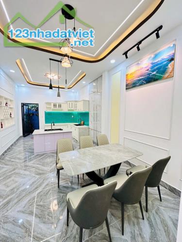 Bán nhà Thạnh Xuân 21, phường Thạnh Xuân Q12, HCM, dt 84 m2, giá 7,5 tỷ - 2