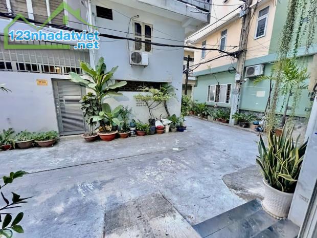 Bán nhà quận 10 đường Cao Thắng, 4 tầng, 53m2, hẻm xe hơi, 12.9 tỷ