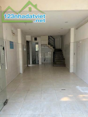 ***BÁN GẤP GẤP-Nhà Góc Mặt Tiền Lê Hồng Phong P2 - Q10 – Xíu 9Tỷ - 2