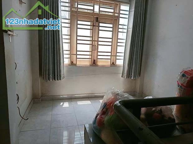 ***BÁN GẤP GẤP-Nhà Góc Mặt Tiền Lê Hồng Phong P2 - Q10 – Xíu 9Tỷ