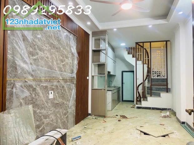 BÁN NHÀ PHÚC LỢI - LONG BIÊN - Ô TÔ CÁCH 30M - GIÁ CHỈ 4.5 T.Ỷ - 2