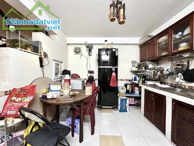 VIP QUẬN 3 - CÁCH HXH VÀI CĂN - 51M (6x9) 4 TẦNG BTCT - 8 PHÒNG - CHỈ NHỈNH 8 TỶ - 2