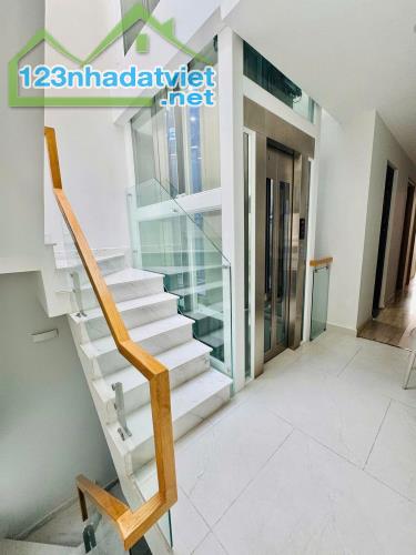Bán nhà Hẻm đường Cao Thắng - Nguyễn Thị Minh Khai, 3.6x16m, 5 T - thang máy, 12.2 tỷ. - 1