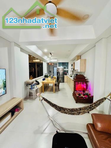Bán nhà Hẻm đường Cao Thắng - Nguyễn Thị Minh Khai, 3.6x16m, 5 T - thang máy, 12.2 tỷ. - 2