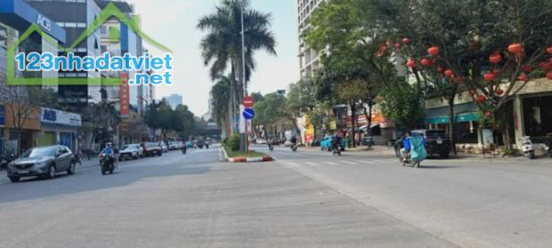 BÁN NHÀ MẶT PHỐ - NGUYỄN KHUYẾN HÀ ĐÔNG. KINH DOANH BẤT CHẤP, VỈA HÈ ĐÁ BÓNG, NHỈNH 30 TỶ. - 4