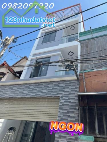 Cần bán nhà phố 3 tầng Quận 7 sổ riêng sang tên ngay