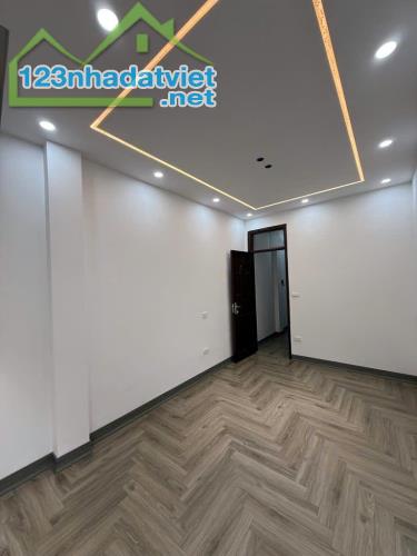 Nhà trung tâm Đống Đa 40m2 x 4 tầng - Ngõ thông, thoáng. - 2