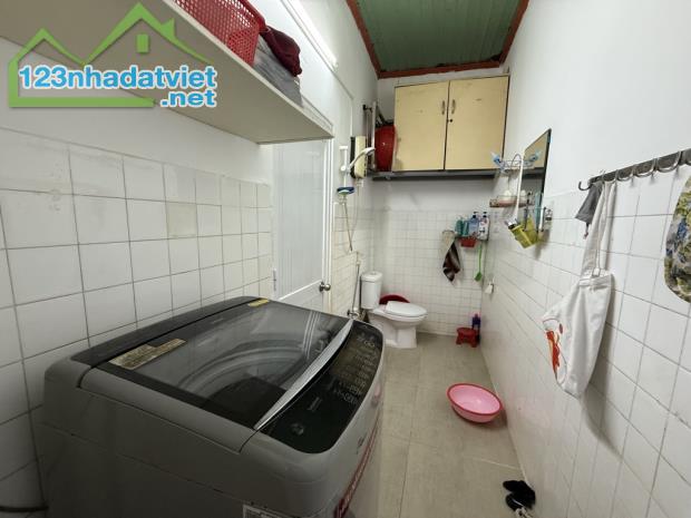 MẶT TIỀN CHUẨN 5.3M CÓ CỬA HẬU PHÍA SAU