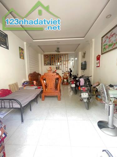 🔥💖NHÀ 3 tầng  đường HÀ HUY GIÁP Phường THẠNH XUÂN  Q12,DT 68m2( 4.4mx15m) 💵 5.35tỷ  ✅ K - 1