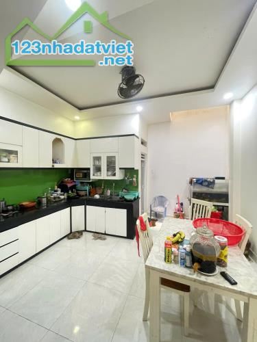 🔥💖NHÀ 3 tầng  đường HÀ HUY GIÁP Phường THẠNH XUÂN  Q12,DT 68m2( 4.4mx15m) 💵 5.35tỷ  ✅ K - 4