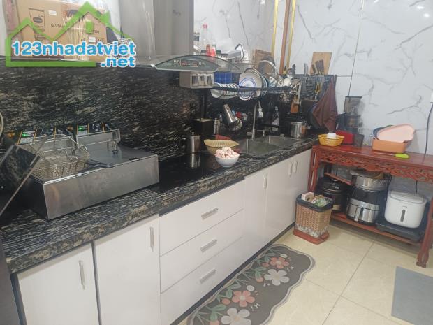 BÁN NHÀ ĐẸP 5 TẦNG – PHÚ ĐÔ – GIÁ 8.35 TỶ/37m2 - 3