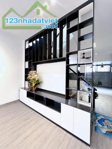 NHÀ 2 MẶT HẺM•DIỆN TÍCH KHỦNG•NGAY KDC Tên Lửa🚀 . 6,2 tỷ . 🚗Cách Mặt Chỉ 2 Căn.