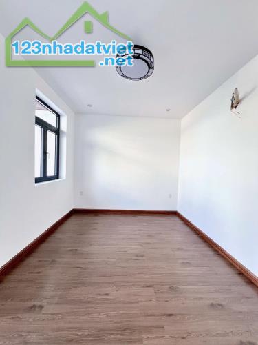 NHÀ 2 MẶT HẺM•DIỆN TÍCH KHỦNG•NGAY KDC Tên Lửa🚀 . 6,2 tỷ . 🚗Cách Mặt Chỉ 2 Căn. - 2